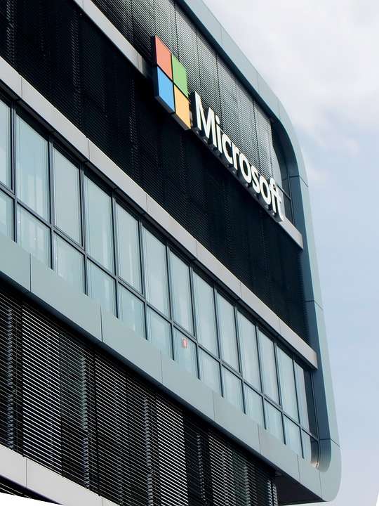 يشير سهم Microsoft إلى احتمالية الوصول إلى القاع