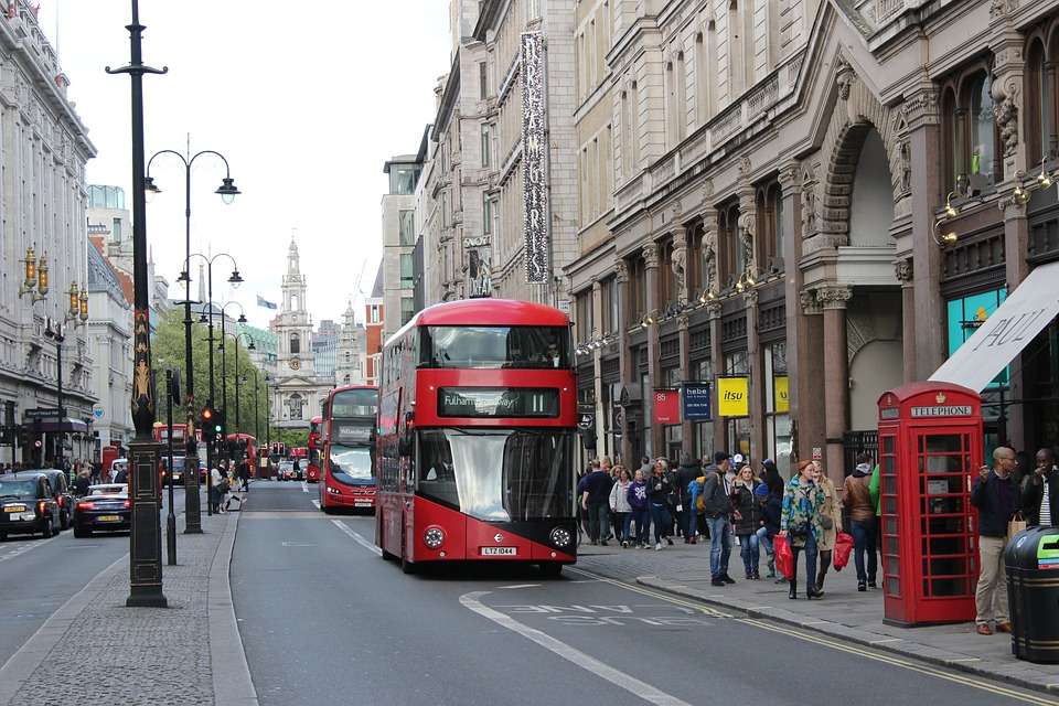 UK retail sales advanced by twice the expectations in October at 0.6%